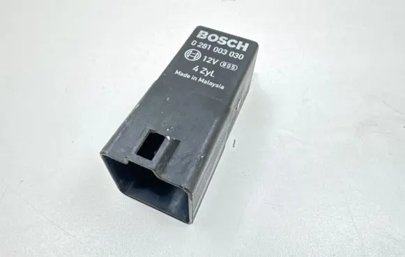 Honda Civic Glow plug pre-heat relay 0281003030
