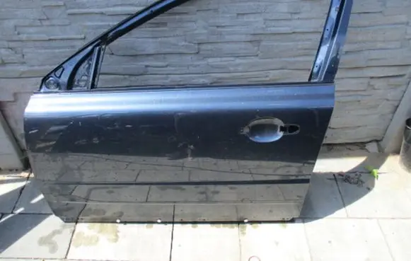 Volvo V70 Front door DRZWISAMOCHOSOBOWY