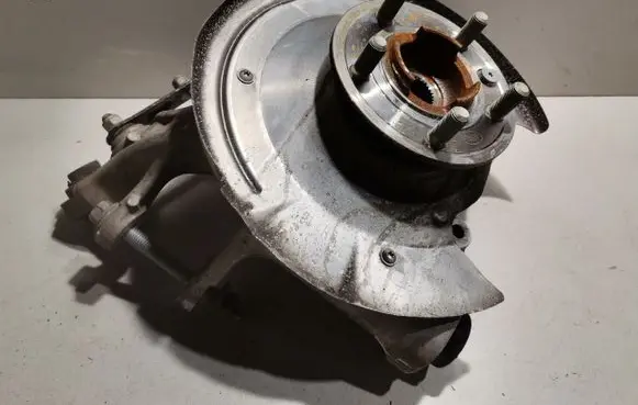 Land Rover Defender Rear wheel hub L8B25A971BA HPLA2K317AB