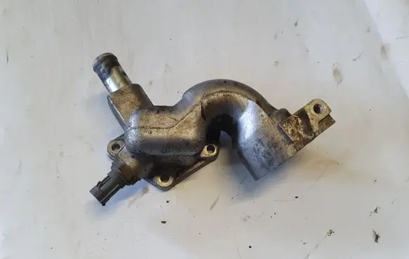 Suzuki Grand Vitara II Engine coolant pipe/hose NOCODE