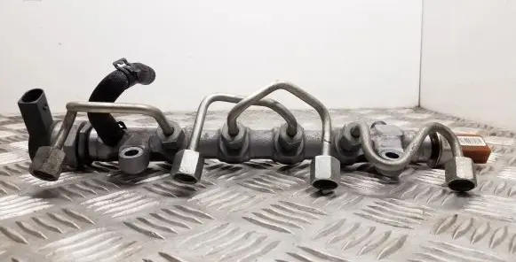 Skoda Superb B6 (3T) Fuel main line pipe 03L130089P 057130764H 03L906054