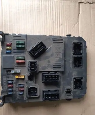 Nissan Pathfinder R51 Fuse box set 9646775180