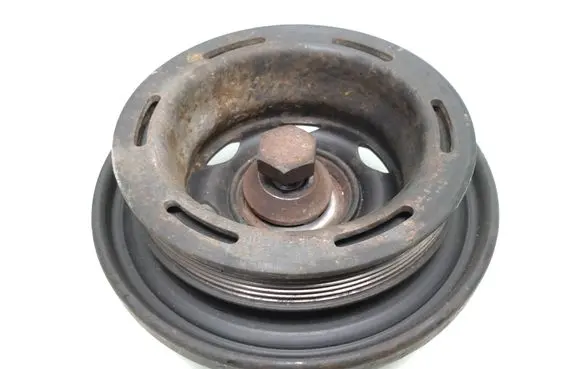 Mercedes-Benz Vito Viano W639 Crankshaft pulley A6110300503