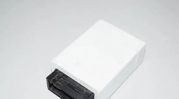 BMW 5 E39 Tire pressure control unit 6752127