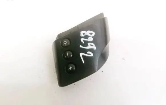 Steering wheel buttons/switches