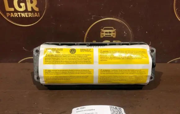Volkswagen Touran I Passenger airbag 1T0880204A