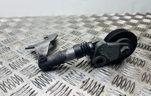 Volkswagen PASSAT B5.5 Alternator belt tensioner 038145283
