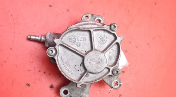 Peugeot 407 Vacuum pump D165-13