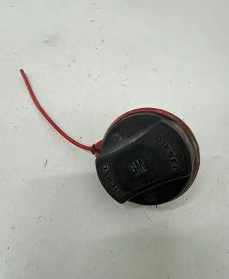 Opel Astra J Fuel tank filler cap 