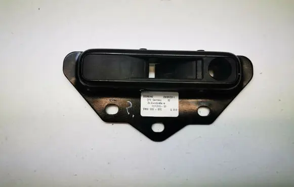 BMW 1 E82 E88 Convertible roof lock/latch 7171310