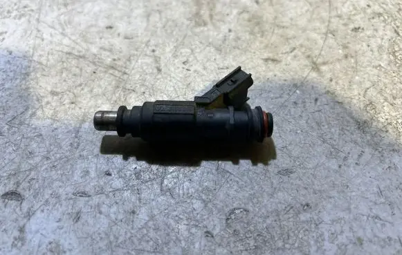 Toyota Auris 150 Fuel injector 0280156019