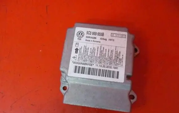Volkswagen Golf VI Airbag control unit/module 5C0959655B