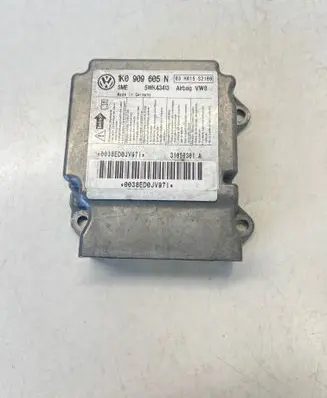 Volkswagen Golf V Airbag control unit/module 1K0909605N 31050301A 03H015S2100