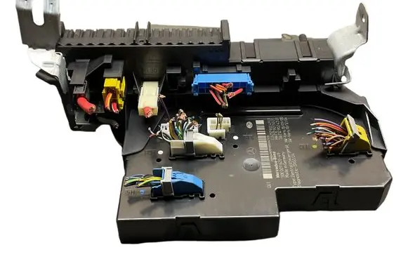 Mercedes-Benz E W212 SAM control unit 5DK00962049 2129015001 2129004901