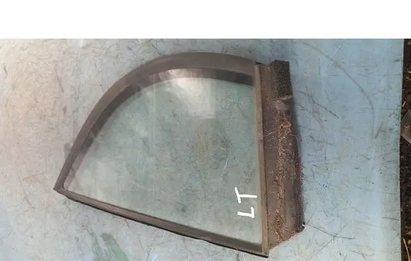 Honda Civic Rear side window 