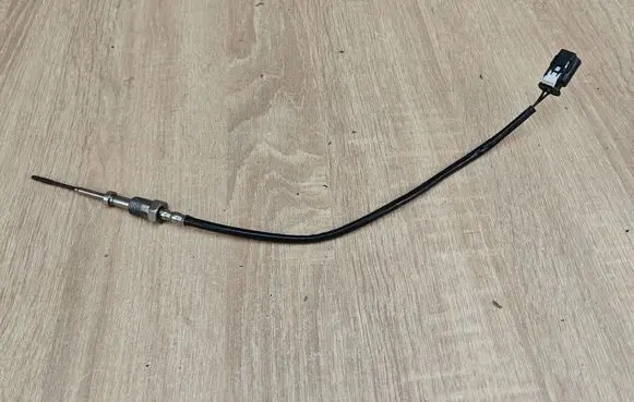 BMW 8 G16 Exhaust gas temperature sensor 8582662