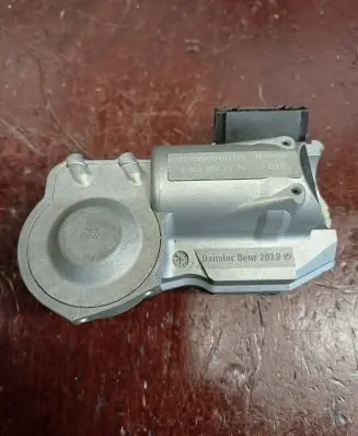 Mercedes-Benz C W203 Steering wheel lock A2034621130