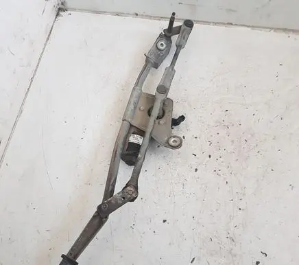 Volvo V70 Front wiper linkage and motor 404775 8648343