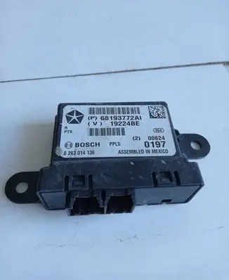 Chrysler Pacifica Parking PDC control unit/module 68193772AI