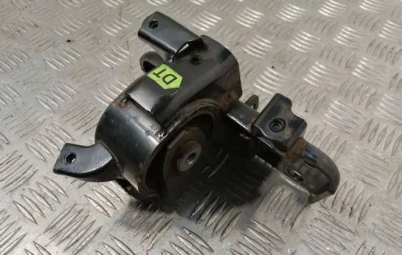 Toyota Avensis T270 Engine mount bracket 123720R040