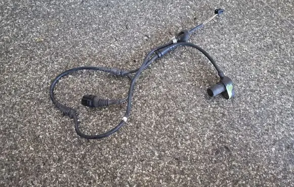 Audi A6 S6 C5 4B ABS brake wheel speed sensor 0265006764