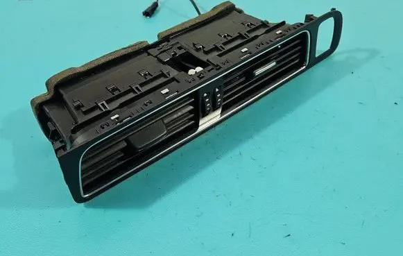 Dash center air vent grill