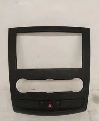 Mercedes-Benz Sprinter W906 Radio/GPS head unit trim A9066800017