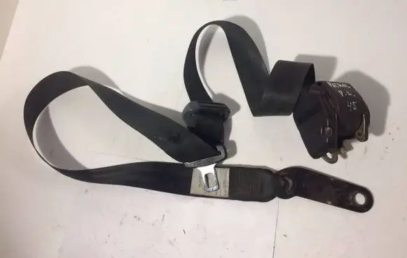 Nissan Patrol 260 Front seatbelt 040020