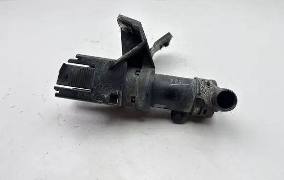 Lexus RX 330 - 350 - 400H Headlight washer spray nozzle 78251