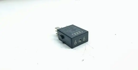 Volkswagen PASSAT CC Other relay 4H0951253C