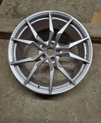 Lamborghini Aventador R20 alloy rim 