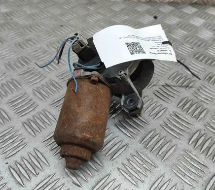 Mitsubishi 3000 GT Wiper motor MB622910