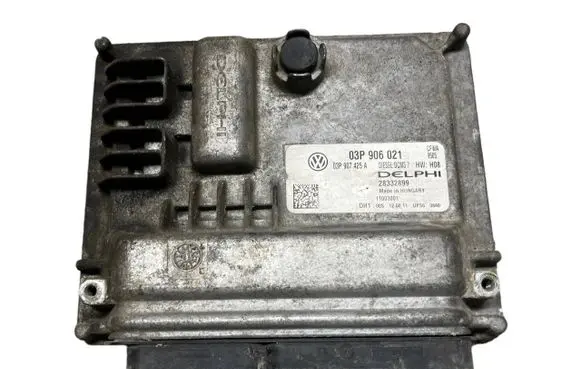 Volkswagen Polo V 6R Engine control unit/module 03P907425A 03P906021