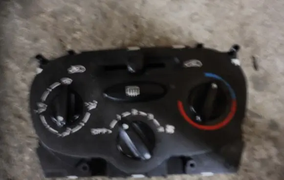 Peugeot 206 Climate control unit