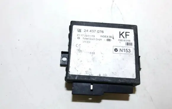 Opel Zafira A Comfort/convenience module 24437076 f005v00155