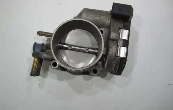 Audi A6 S6 C5 4B Throttle valve 078133062B