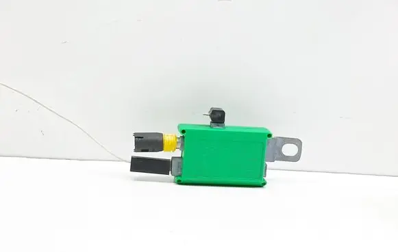 Renault Vel Satis Antenna control unit 8200017392