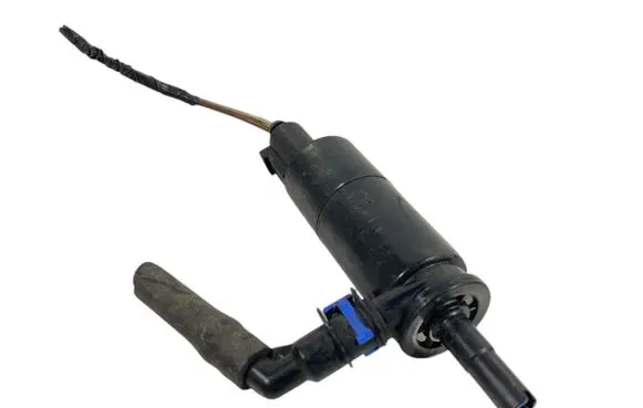 Audi A4 S4 B8 8K Headlight washer pump 3B7955681 1710