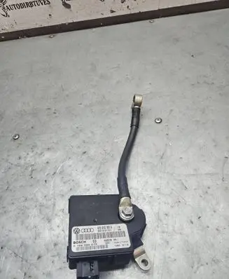 Audi A6 S6 C6 4F Power management control unit 4F0915181A 16025F00 4F0910181E