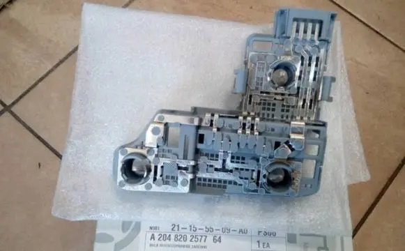 Mercedes-Benz C W204 Tail light part 2048202577 NE59493