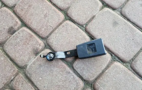 Fiat Doblo Front seatbelt buckle 735479583