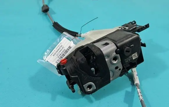 Opel Mokka B Rear door lock PSA444535 IMPRK1460254