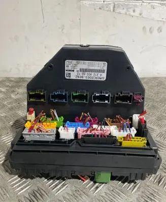 Mercedes-Benz E C207 W207 Fuse module A2129006012 A2129025505 A2129015304