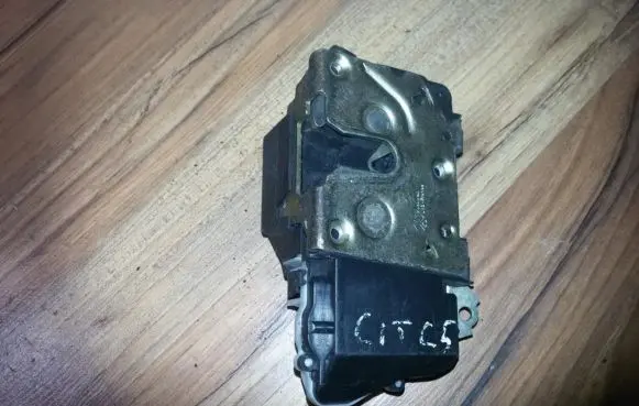 Citroen C5 Front door lock