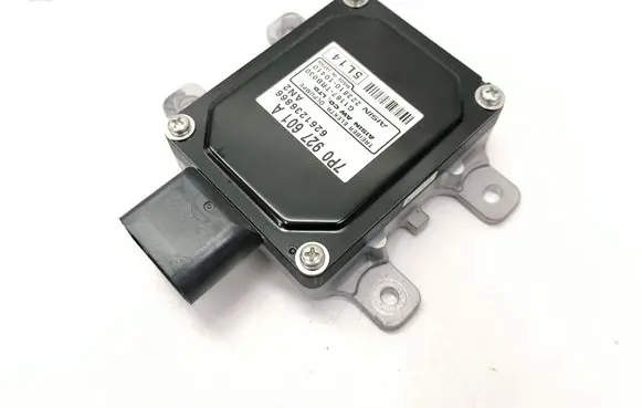 Porsche Cayenne (92A) Transfer box differential control unit 7P0927601A