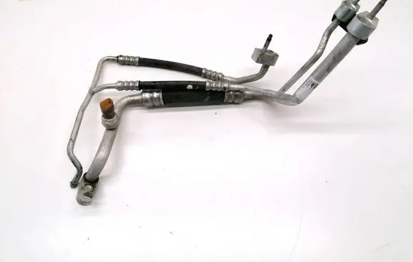 Tesla Model X Air conditioning (A/C) pipe/hose 1054664-00-D