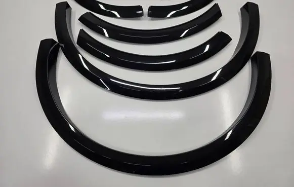 Audi RS Q8 Front arch trim 4M8853025E