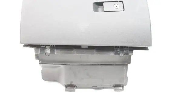 Volvo V70 Glove box 30676281
