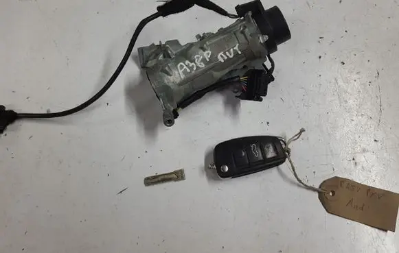 Audi A3 S3 8P Ignition lock 1K0905851B