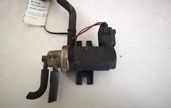 Volkswagen Golf IV Turbo solenoid valve 1J0906627A